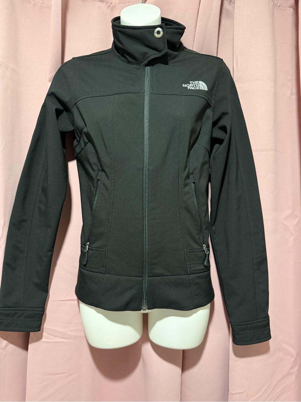 The North Face Black Women's Softshell Utility Jacket